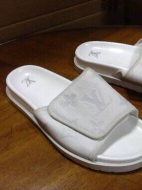 Louis Vuitton Miami Mules White Men's Size 13